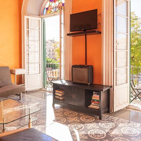 Private Rooms In Historic Building On The Square Málaga Eksteriør billede