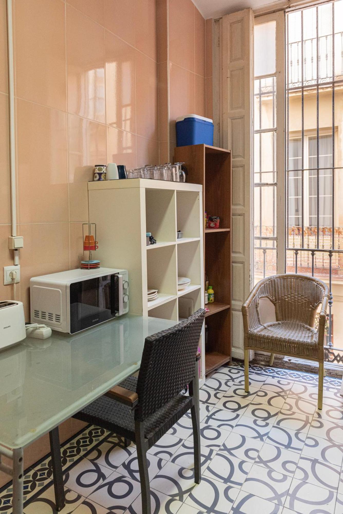 Private Rooms In Historic Building On The Square Málaga Eksteriør billede